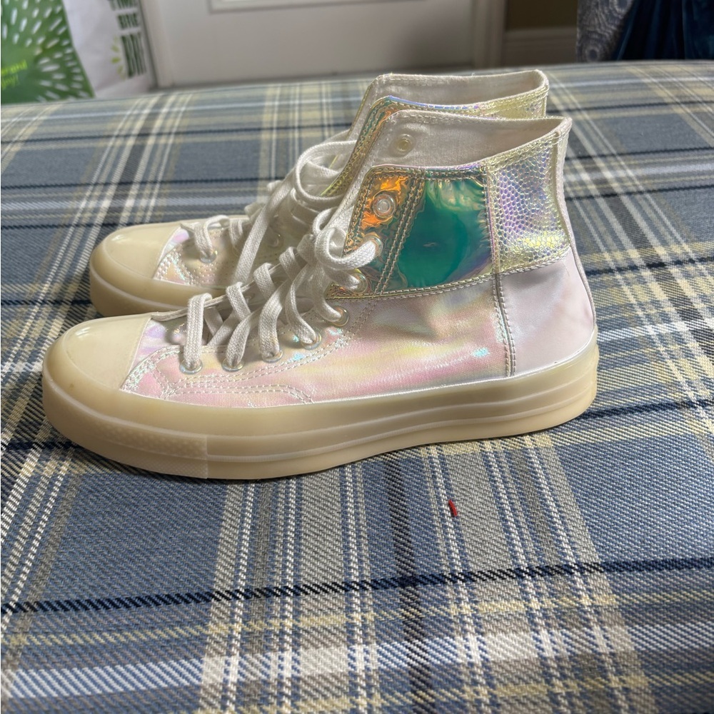 CONVERSE CHUCK 70 High ‘Summer Glow White Iridescent Women’s 9 Men’s 7